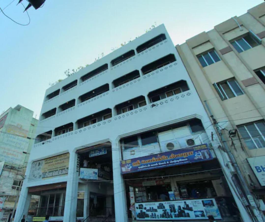 Hotel Padmam Madurai Bagian luar foto