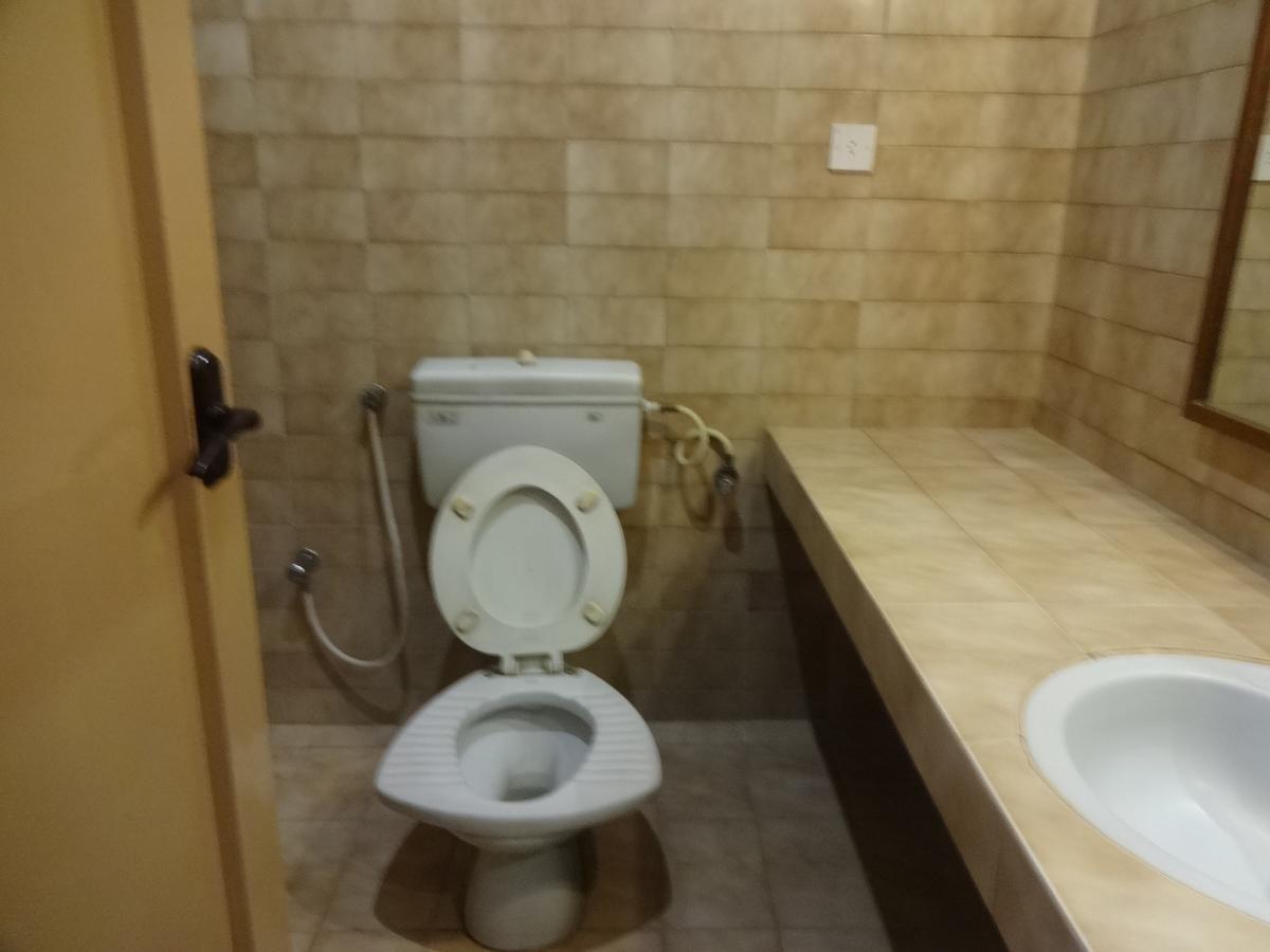 Hotel Padmam Madurai Bagian luar foto
